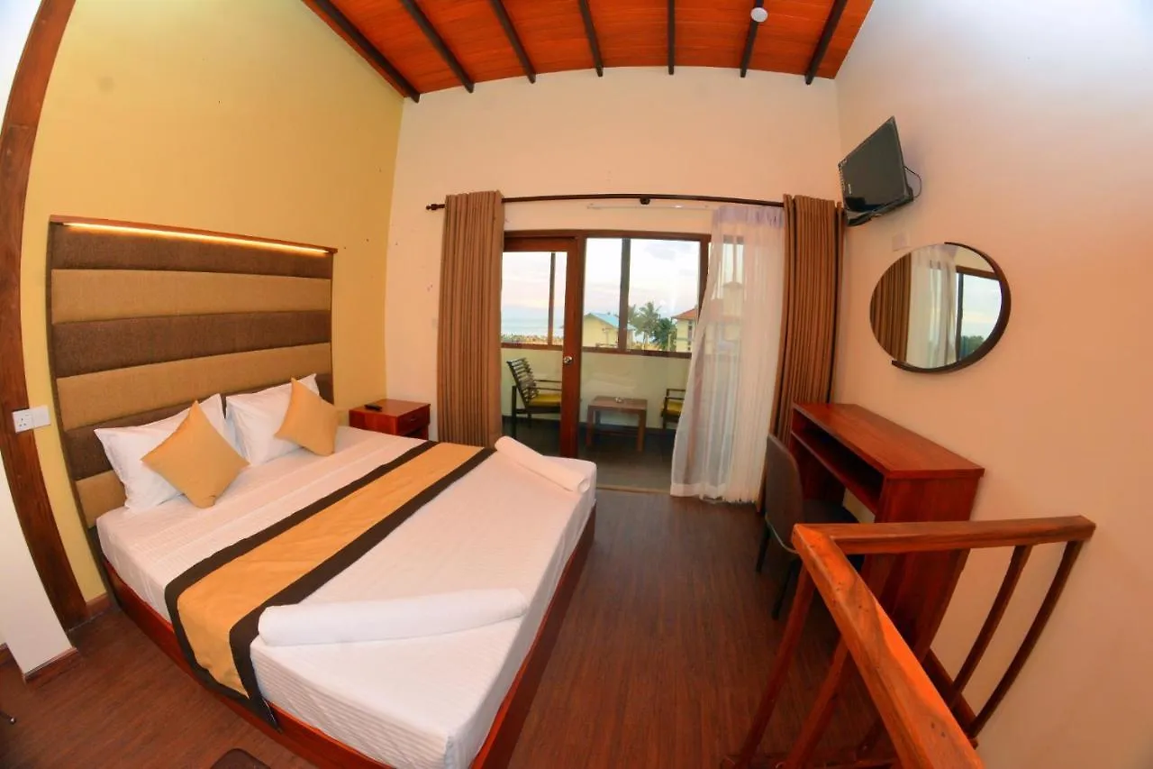 Beach Corridor Hotel & Spa Negombo